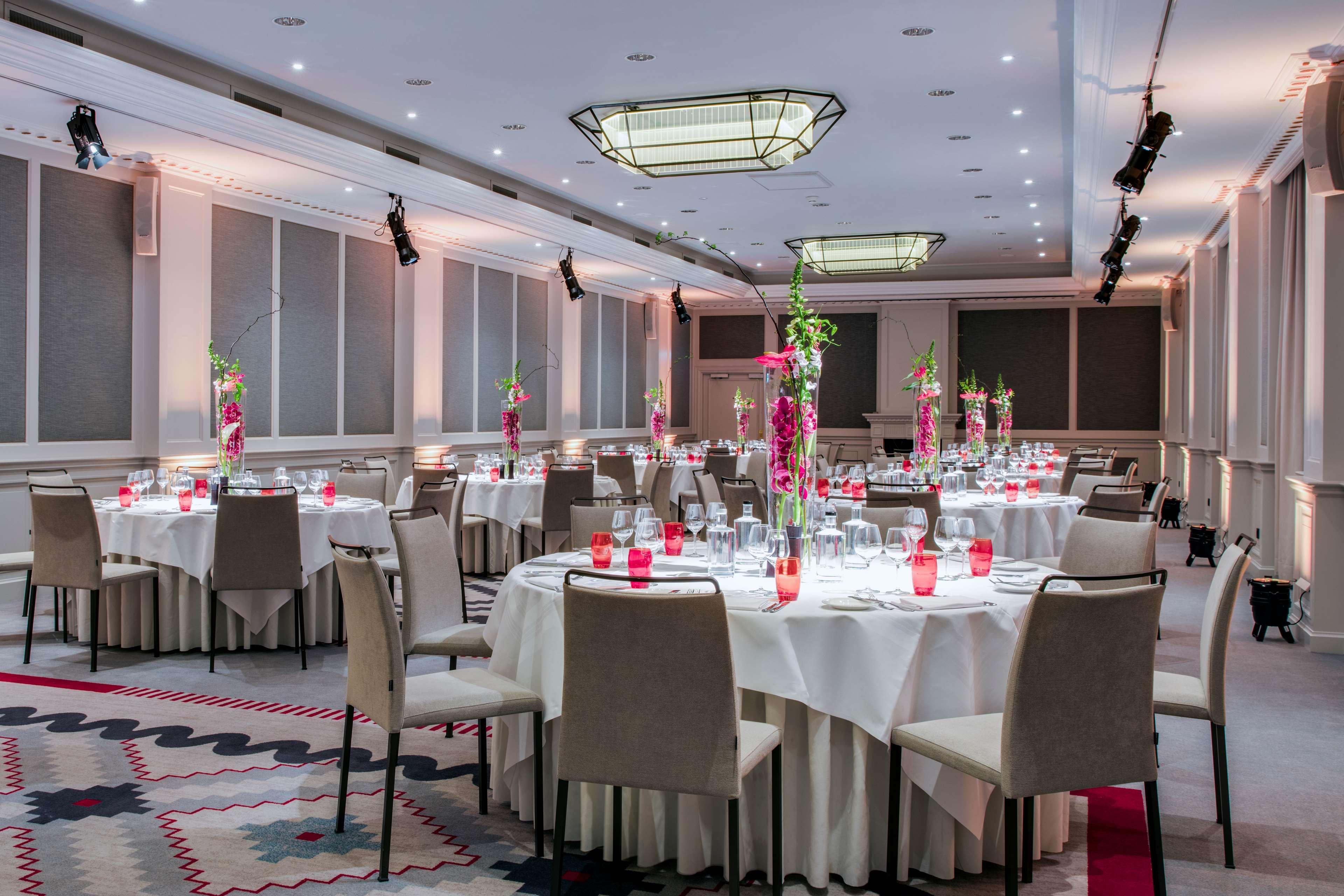 Anantara Grand Hotel Krasnapolsky Amsterdam Buitenkant foto The ballroom at the InterContinental London The O2